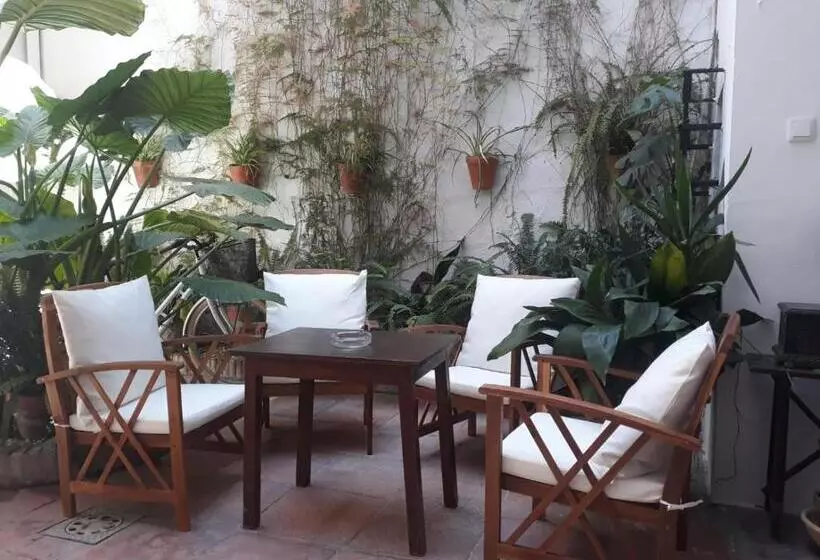 Hotel Hostal Gran Capitan