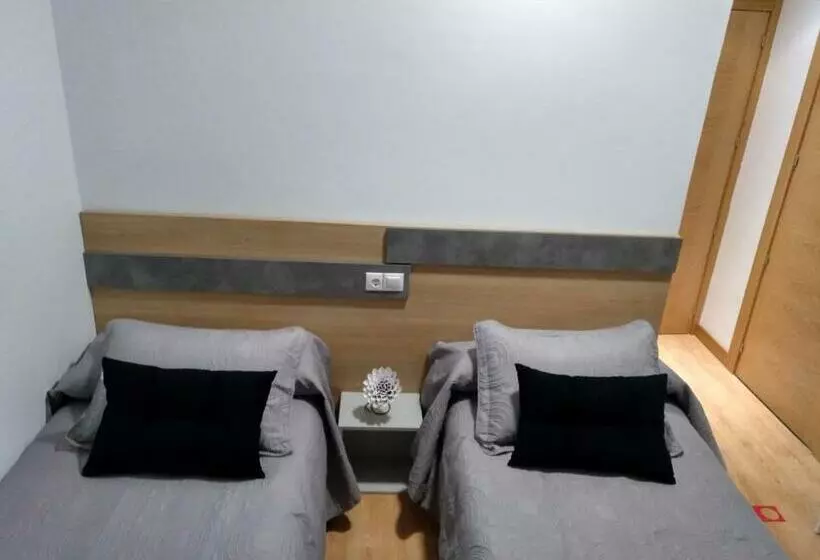 Hotelli Hostal Rioja Condestable