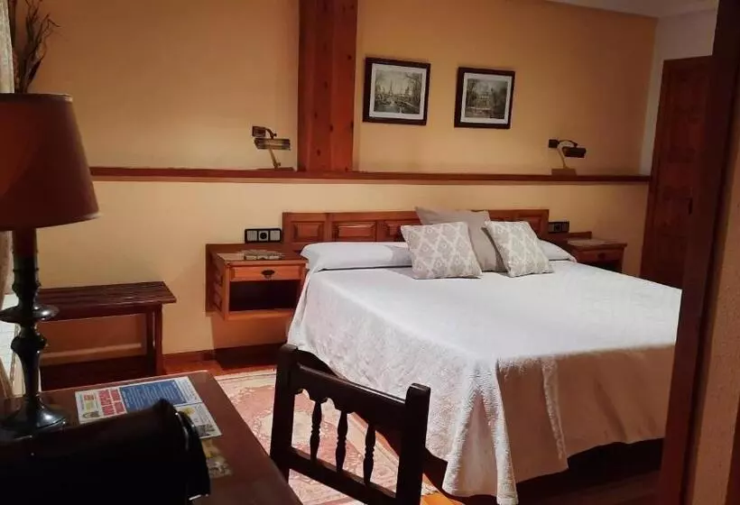 Отель Hosteria Picos De Europa