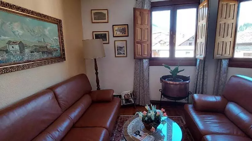 Отель Hosteria Picos De Europa