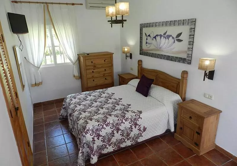 ホテル Hostal Las Acacias