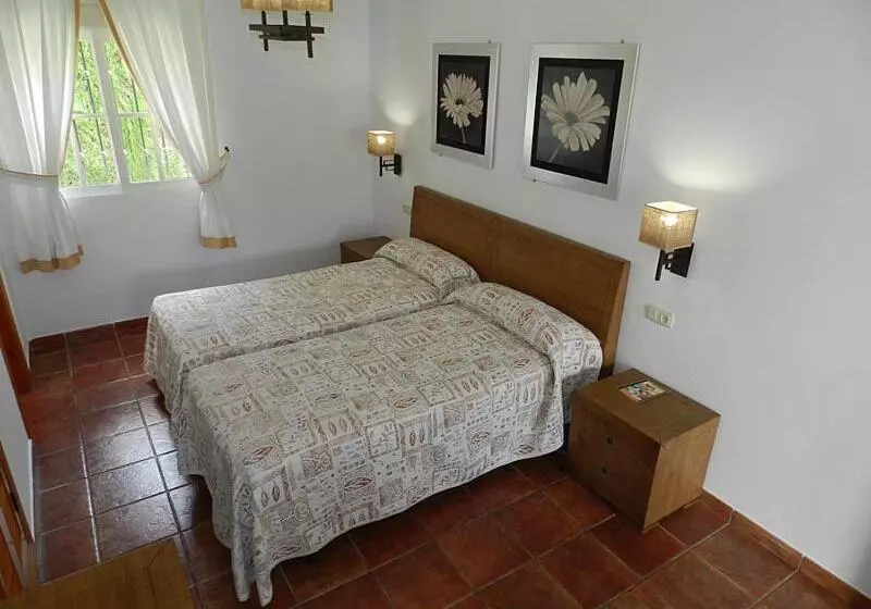 ホテル Hostal Las Acacias