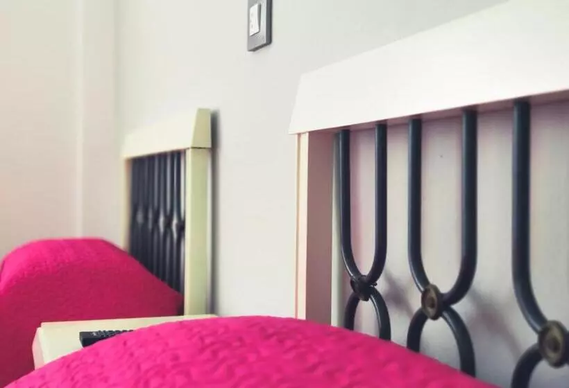 호텔 Pensión Dorada