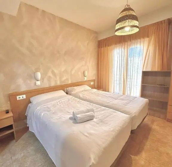 Hostelli HS Altet Suites - Alicante Airport
