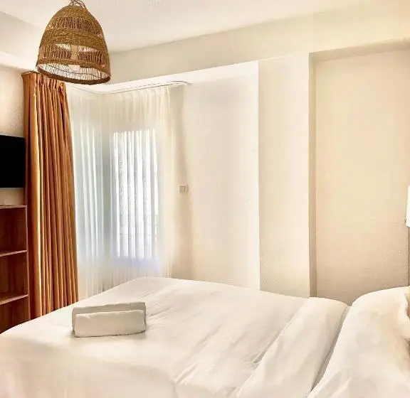 Hostelli HS Altet Suites - Alicante Airport