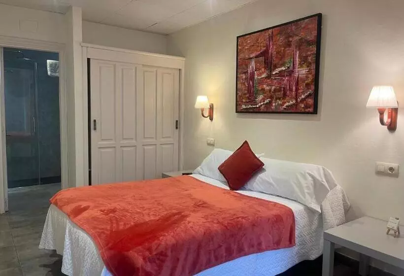 בית מלון כפרי Alvaro