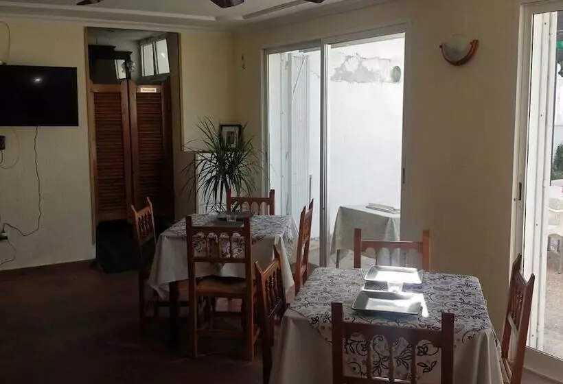 호텔 Hostal Bahía Blanca