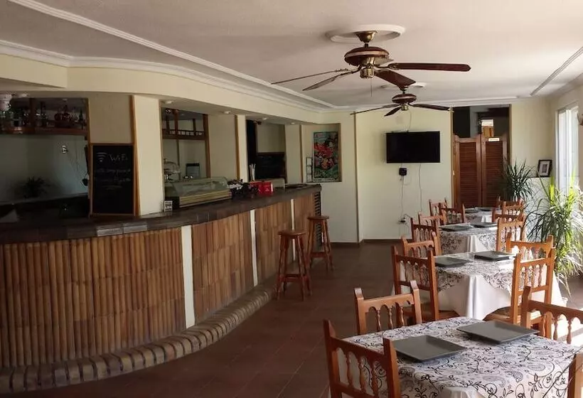 호텔 Hostal Bahía Blanca