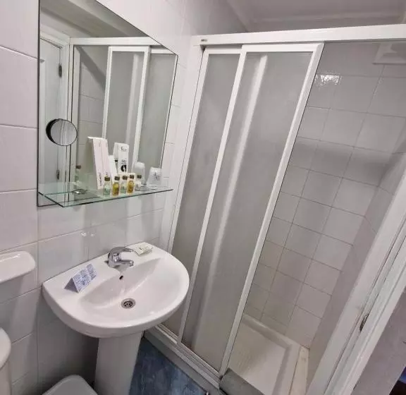 فندق Hostal Fidalgo