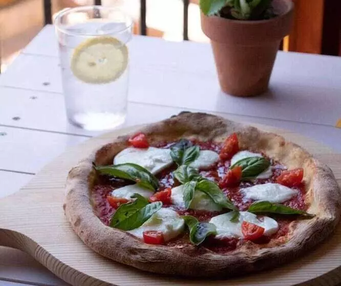 Hotel Hostal Illes Pitiüses