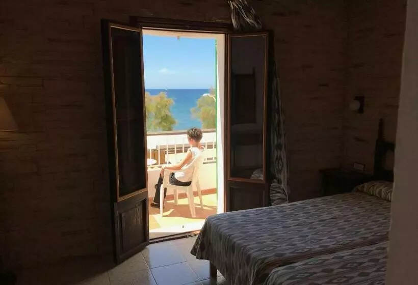 Отель Hostal Restaurante Playa