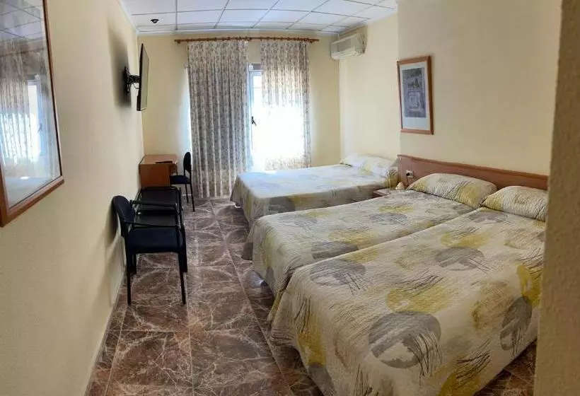 Szálloda Hostal Rosaleda