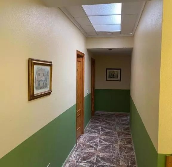 Szálloda Hostal Rosaleda