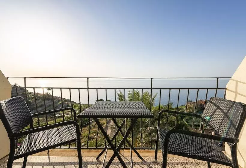 호텔 Hostal Sa Baronia