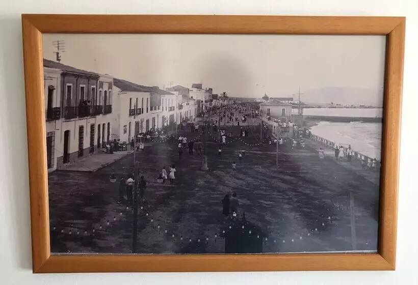 Отель Hostal Villa De Garrucha