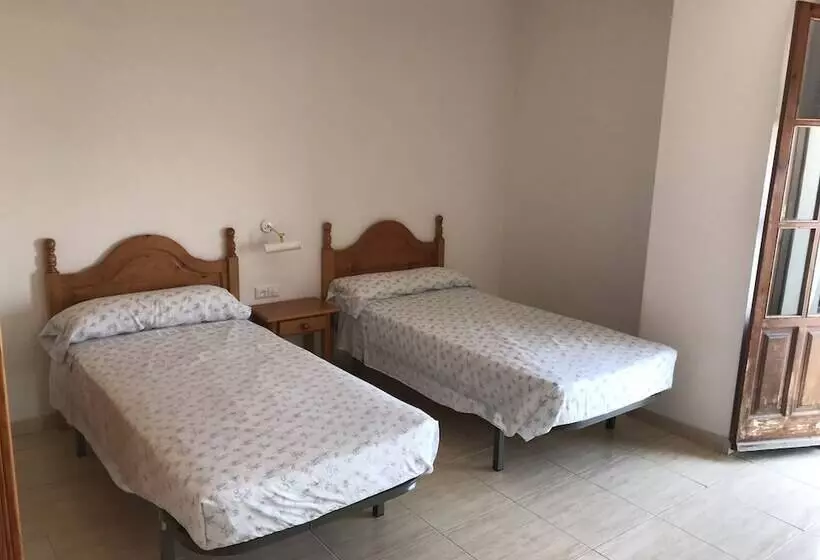 Отель Hostal Villa De Garrucha