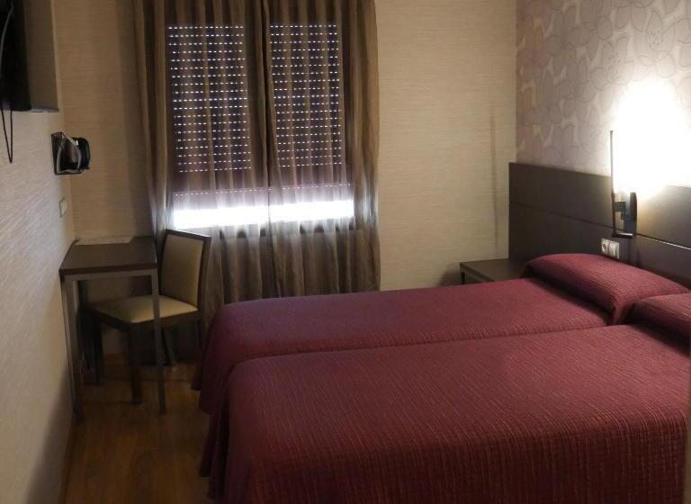 Hostal 4c Cuatro Caminos