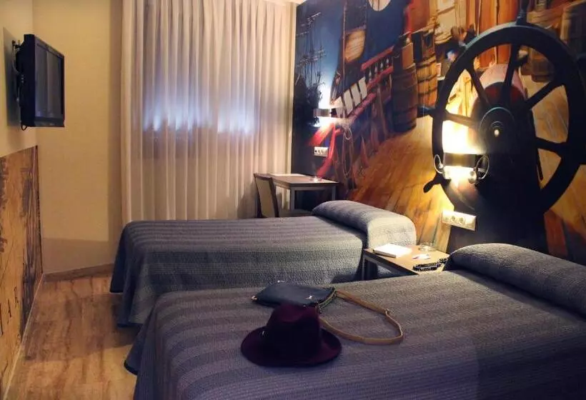 Hostal 4c Cuatro Caminos