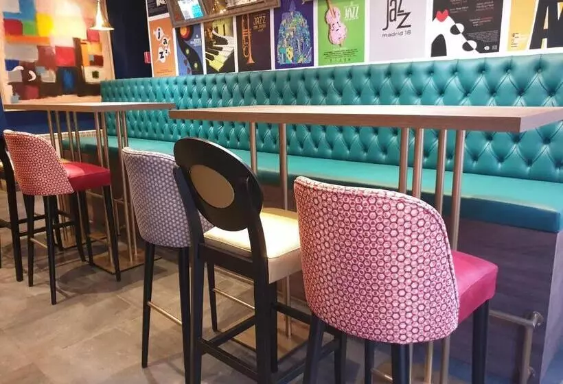 Hostal 4c Cuatro Caminos