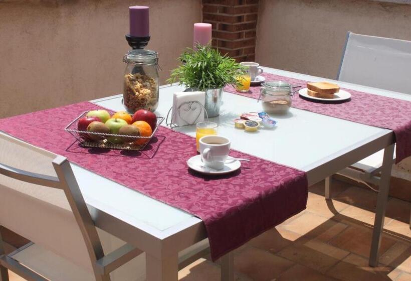 Hostal 4c Cuatro Caminos