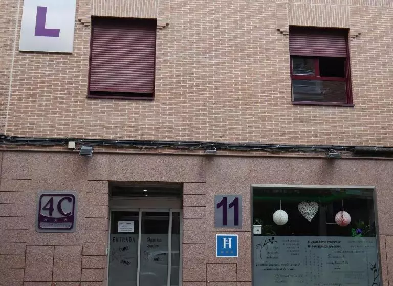 Hostal 4c Cuatro Caminos