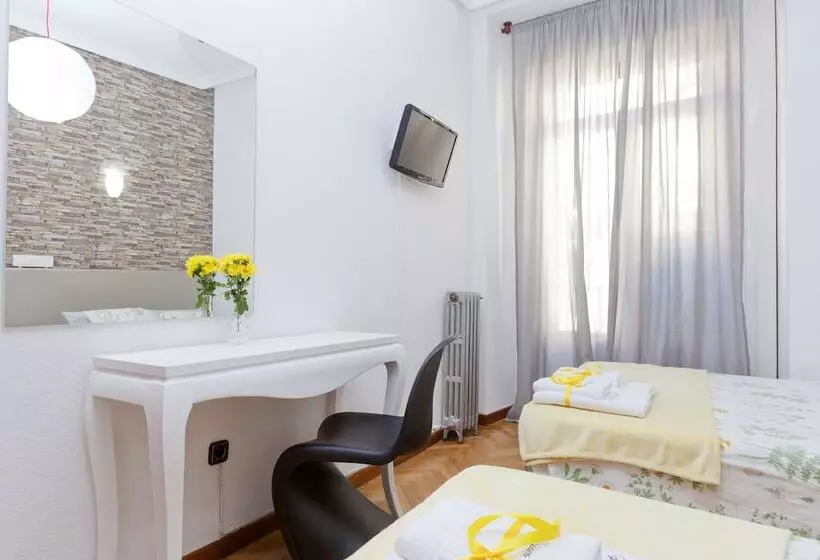 مسافرخانه Hispano Gran Vía