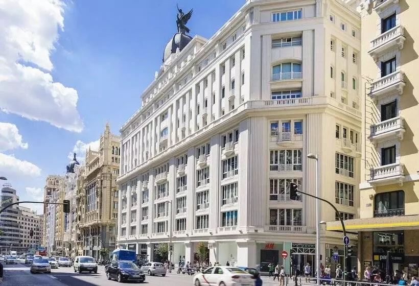 مسافرخانه Due Temps Madrid