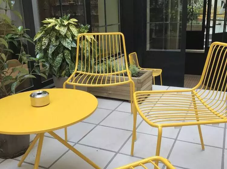 مسافرخانه Due Temps Madrid