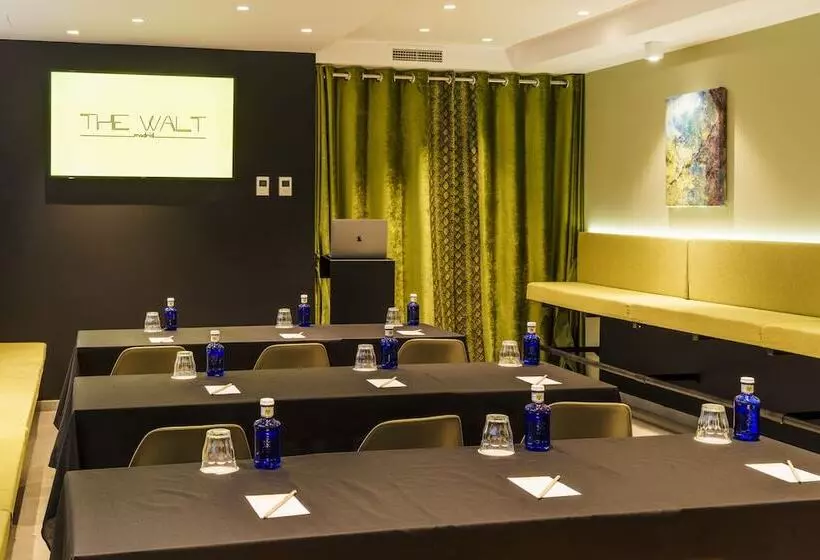 مسافرخانه Due Temps Madrid