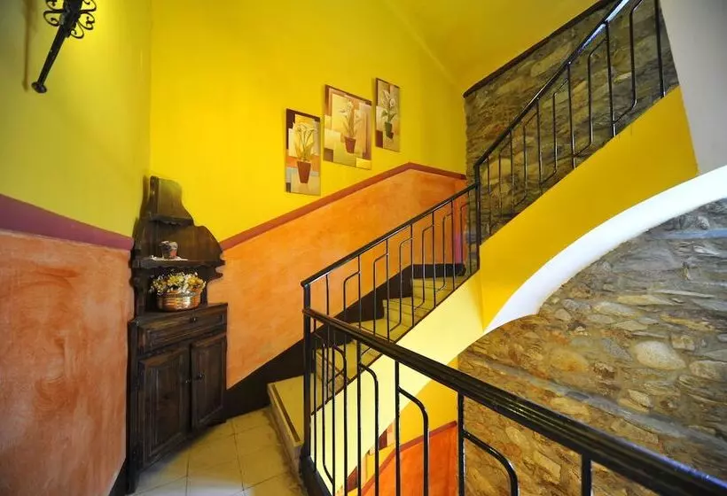 Hostal Vall D Aneu By Arcas & Sambola