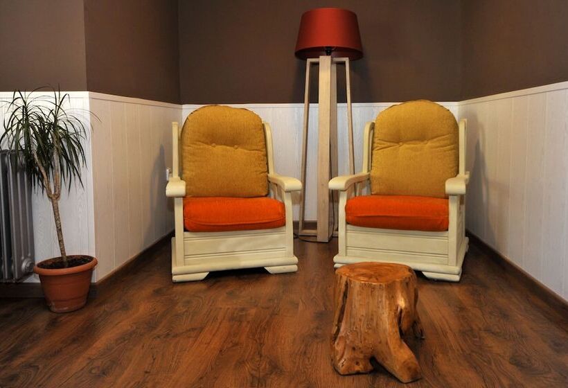 Hostal Vall D Aneu By Arcas & Sambola