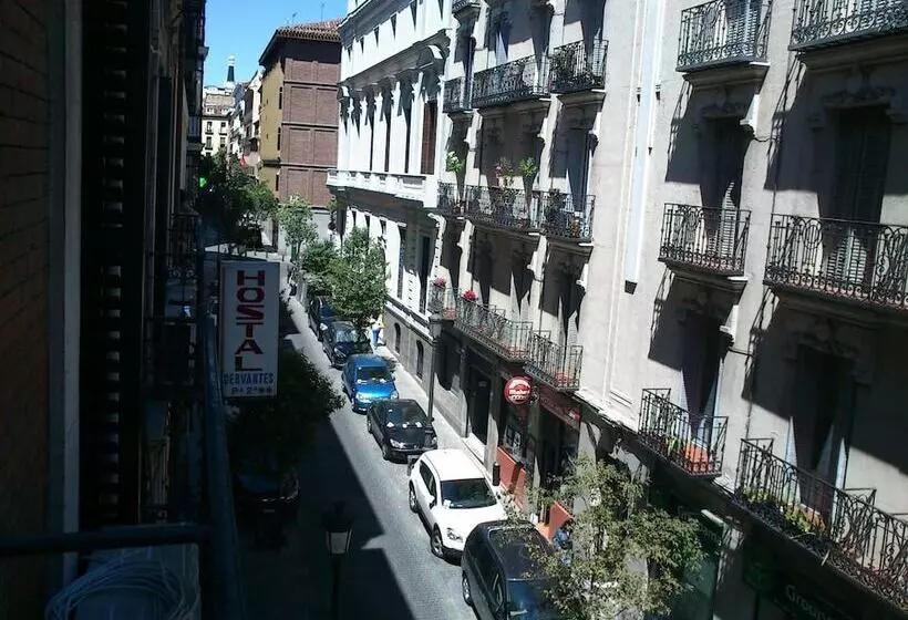 هتل Hostal Cervantes