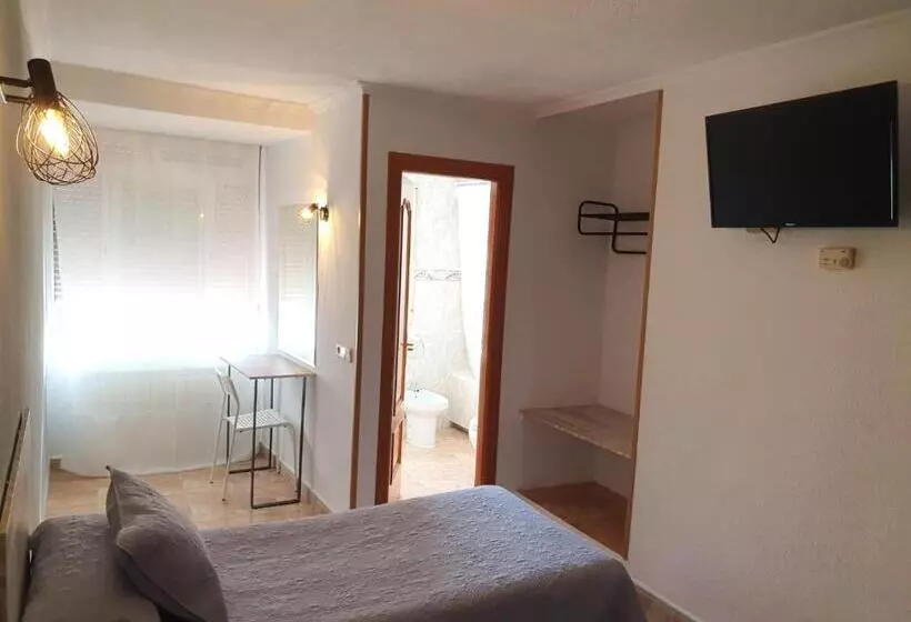 호텔 Hostal Fronton