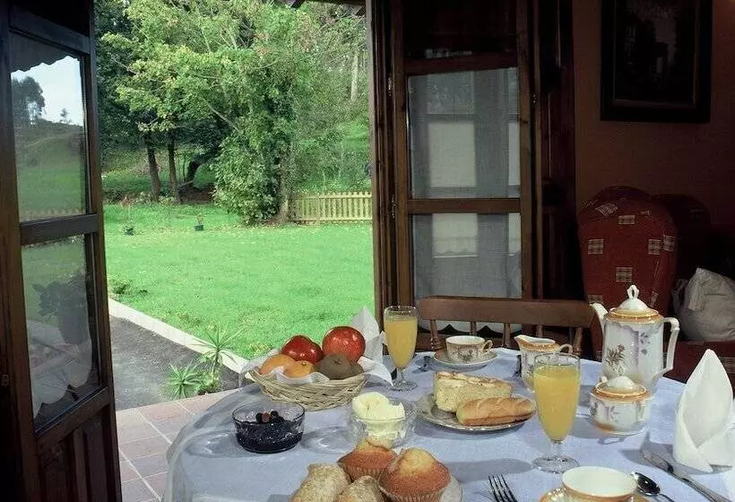 בית מלון כפרי Camangu