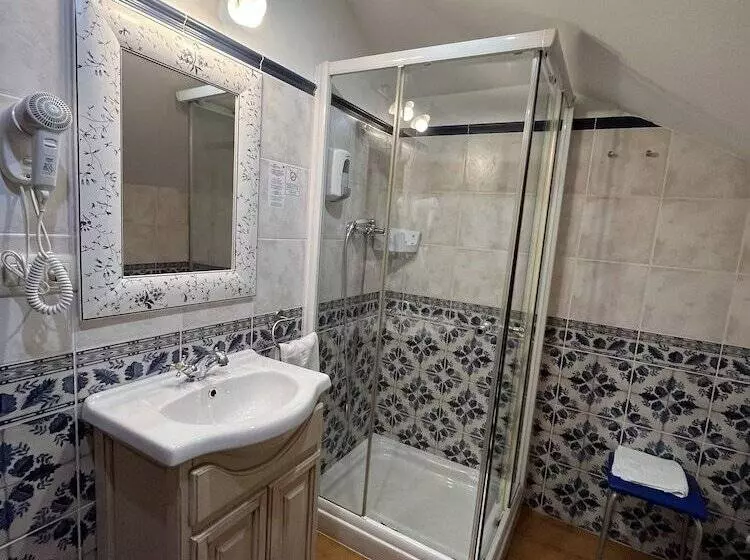 בית מלון כפרי Camangu