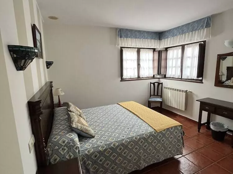 בית מלון כפרי Camangu