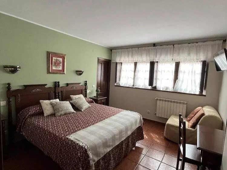 בית מלון כפרי Camangu