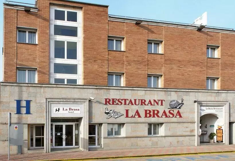 هتل La Brasa De Riudarenes