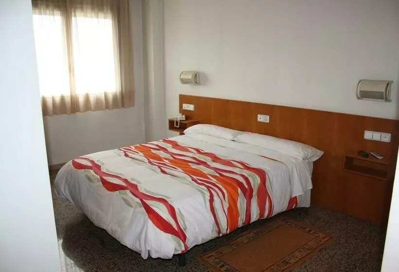 هتل La Brasa De Riudarenes