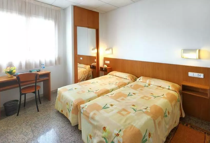 هتل La Brasa De Riudarenes