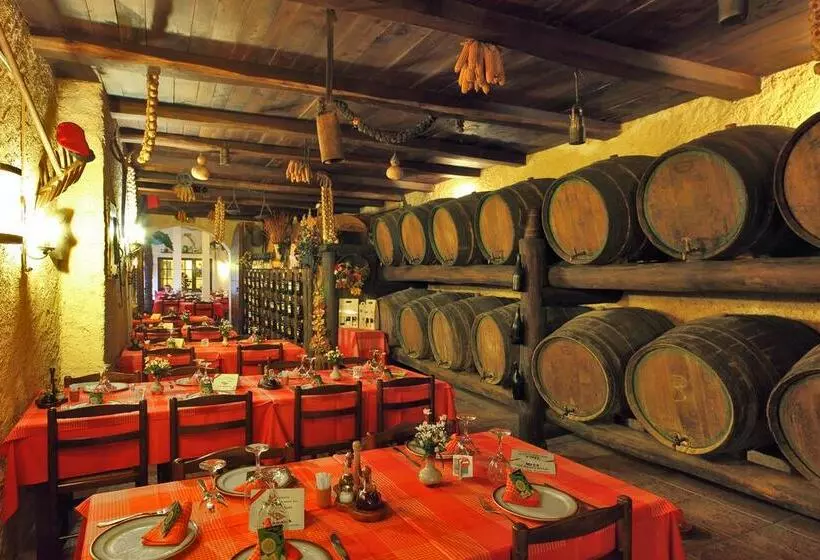 هتل La Brasa De Riudarenes