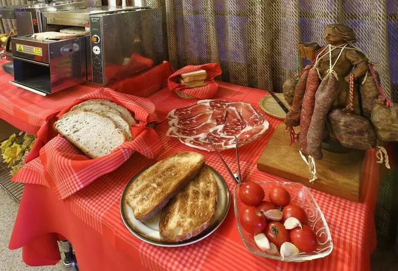 هتل La Brasa De Riudarenes