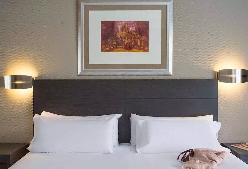 هتل Mercure Madrid Centro