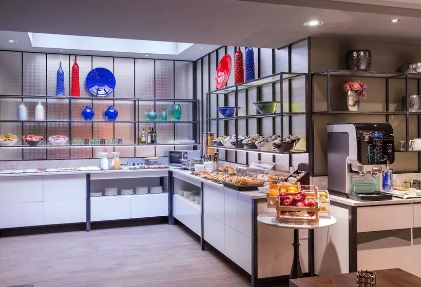 هتل Mercure Madrid Centro