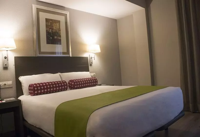 هتل Mercure Madrid Centro