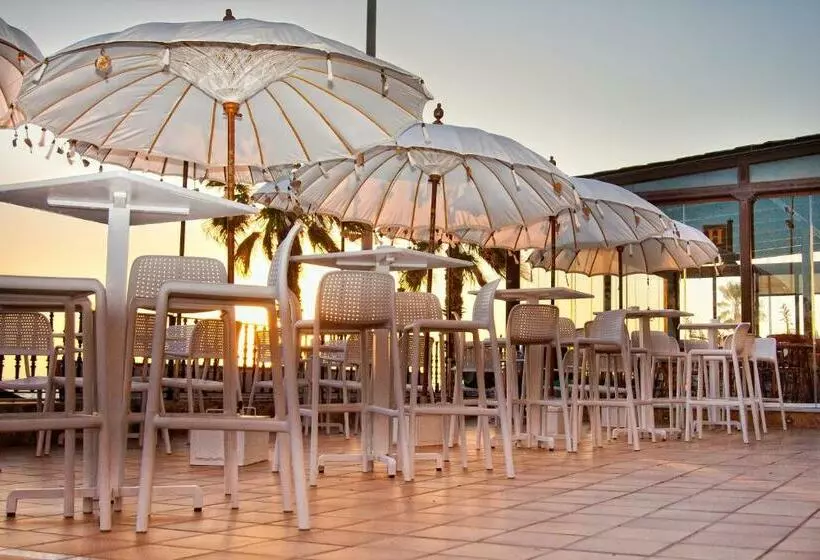 Hotelli Playa De Regla