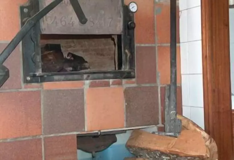 Отель Tierra De La Reina