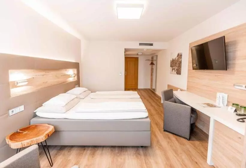 Отель Das Walchsee Aktivresort