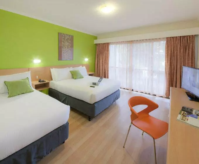 Otel Ibis Styles Alice Springs Oasis