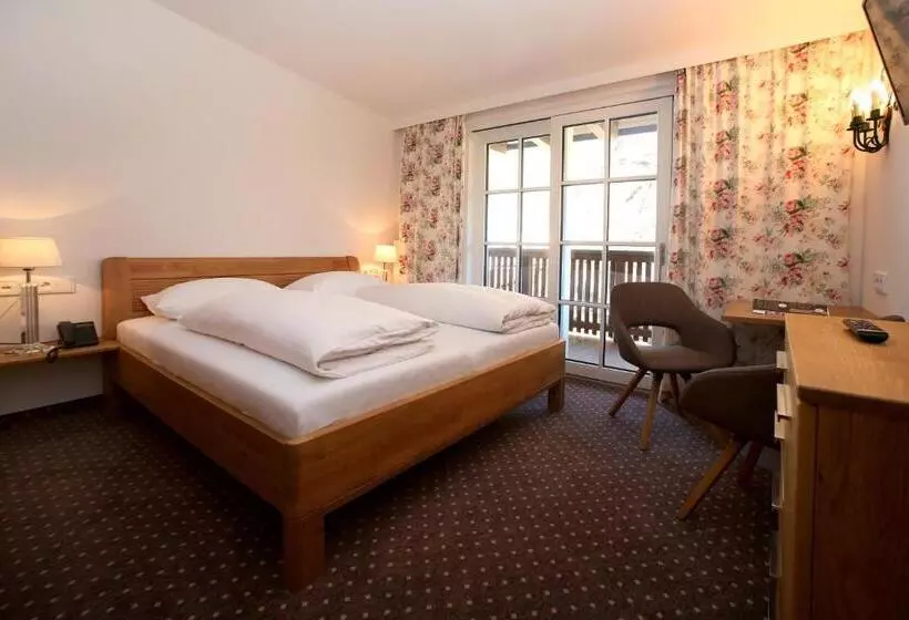 ホテル Lukashansl